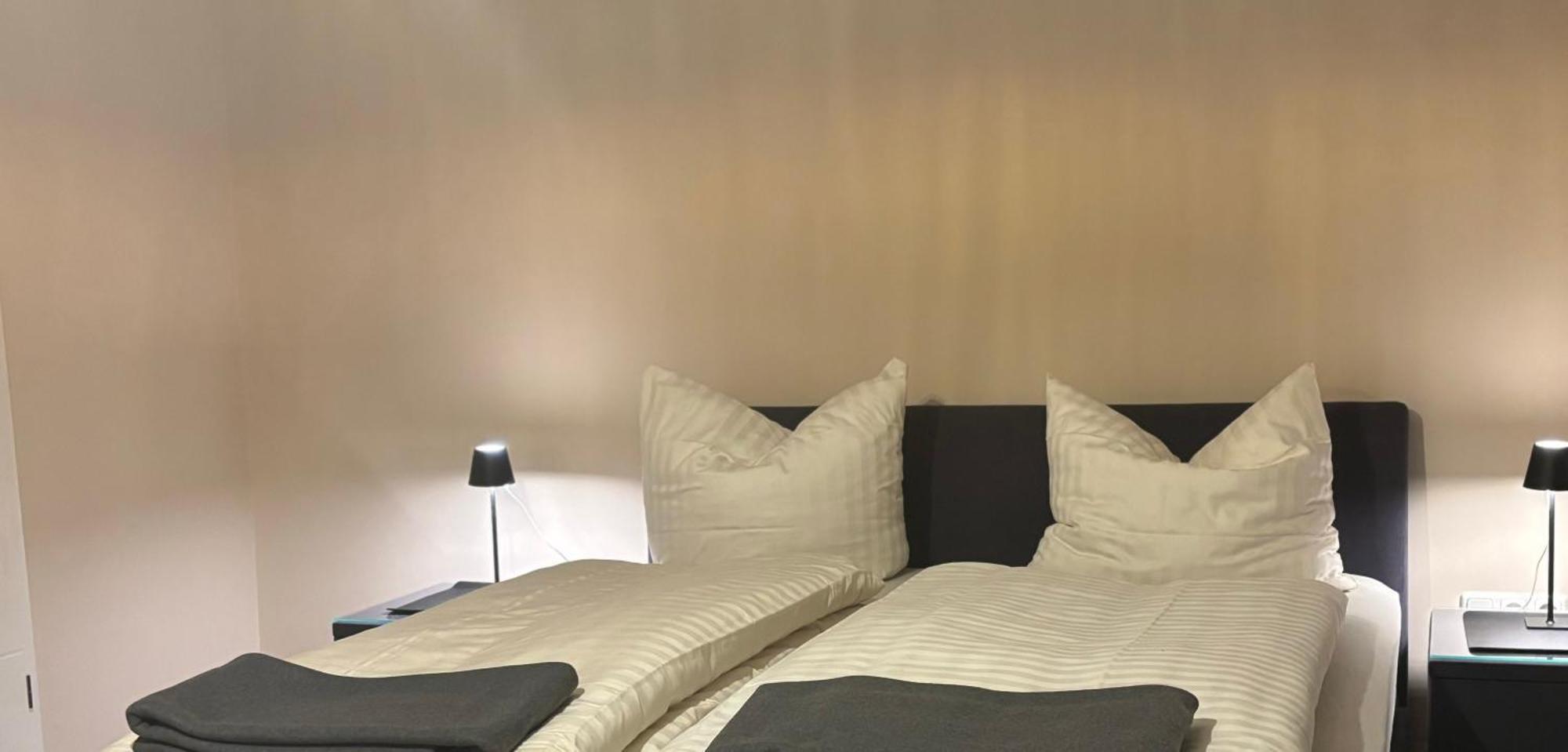 Hotel Zur Sonne คอตต์บุส ภายนอก รูปภาพ