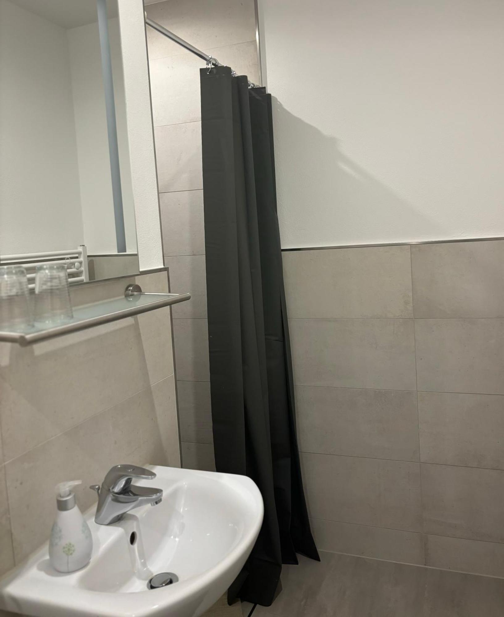 Hotel Zur Sonne คอตต์บุส ภายนอก รูปภาพ