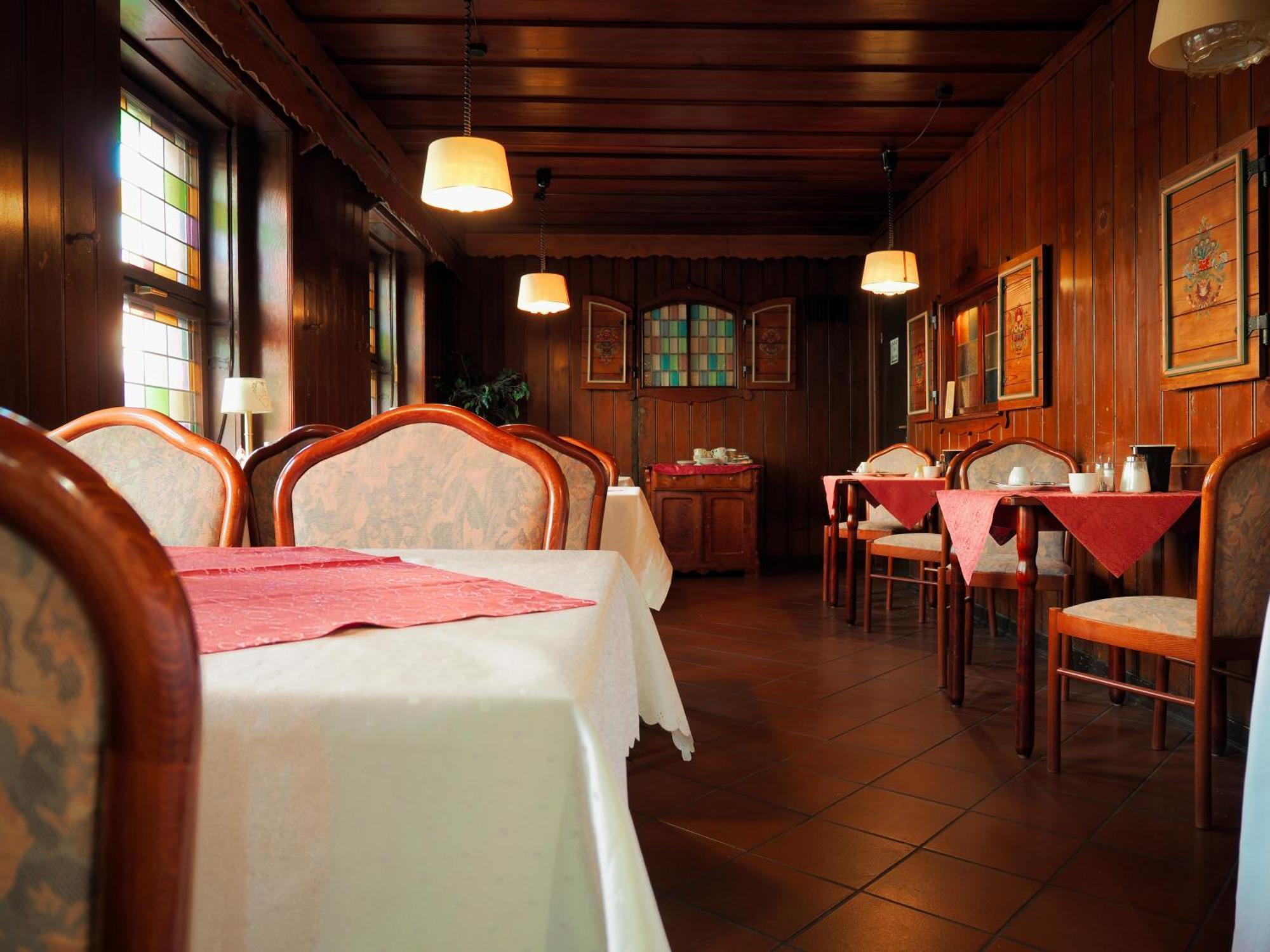 Hotel Zur Sonne คอตต์บุส ภายนอก รูปภาพ